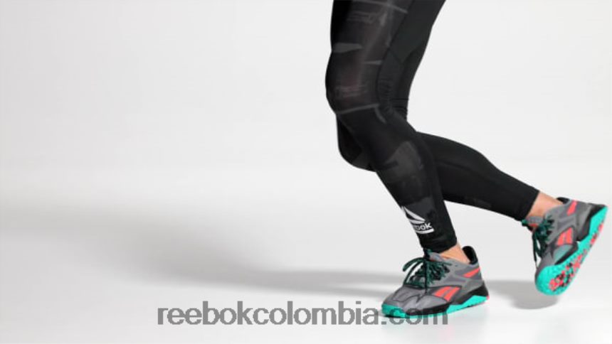 hombres gris puro 5/núcleo negro/verde azulado clásico zapatillas de entrenamiento nano x2 tr adventure hombre Reebok D260LP1063